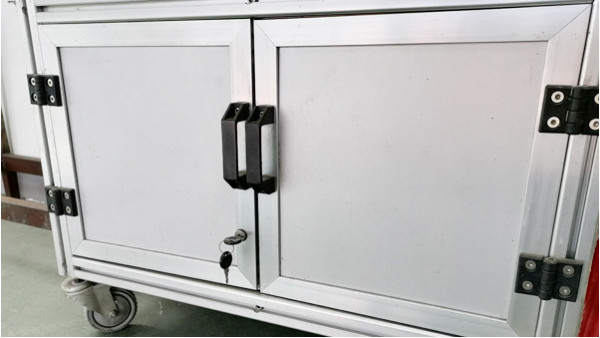 鋁型材機柜定制應該怎樣報價？